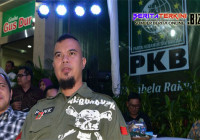 Siap lawan Ahok, Ahmad Dhani ingin jual rumah mewah untuk biaya kampanye