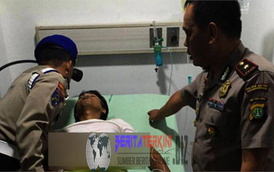 Polisi Yang Tertembak Oleh Begal Di Bawa Ke RS Tangerang
