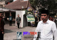 Pulang Ke Solo, Jokowi Berziarah Kemakam Ayahnandanya Di Gondanggrejo