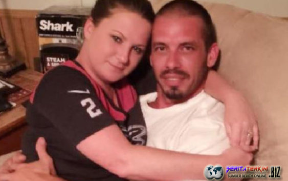 Wanita ini Menyusui Kekasihnya Demi Memperoleh Ikatan Batin yang Kuat