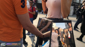 Wanita Ini Rela Payudaranya di Sentuh Demi Aksi Penolakan Pelecehan Seksual