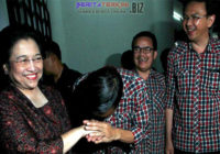 Ahok: Kasih Tahu Yusril, Yang Pasti Saya dan Pak Jokowi Itu Temennya Itu Ibu Mega Ahok: Kasih Tahu Yusril, Yang Pasti Saya dan Pak Jokowi Itu Temennya Itu Ibu Mega