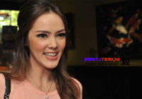 Cathy Sharon Tinggalkan Dunia Hiburan Karena Sang Buah Hati