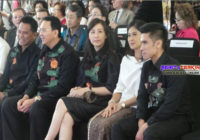 Ternyata Perancang Baju Berwarna Hitam Milik Ahok Adalah…. Ternyata Perancang Baju Berwarna Hitam Milik Ahok Adalah….