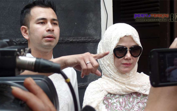 Raffi Hadiri Acara Jumpa Pers Tanpa Bersama Sang Istri