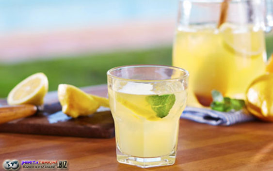 Lima Manfaat yang di Peroleh Jika Anda Minum Lemon Sebelum Sarapan