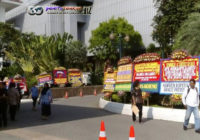 Mengejutkan,..Karangan Bunga Untuk Ahok Terus Membanjiri Balai Kota