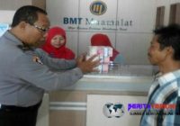 Masyarakat Dapat Pengawasan Secara Gratis Dari Polisi Saat Ingin Melakukan Transaksi Keuangan Di Bank