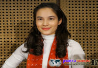 Menurut Chelsea Islan, Teater Lebih Menantang Daripada Film