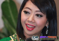 Asri Welas Mengungkapkan Penyebab Anaknya Menderita Katarak