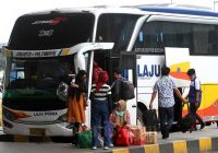Pemerintah Menghimbau Masyarakat Untuk Menggunakan Bus Legal